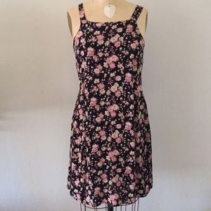 MADE in HAWAI‘I Cinnamon Girl floral dress